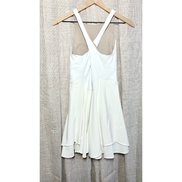 Lululemon Athletica Court Crush Dress Tennis White 6 Excellent - Picture 3 of 9